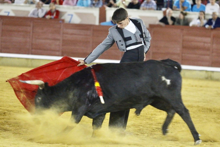 Buen debut del ganadero Pedro Miota en Cuenca en tarde de orejas para Andreu y Moset