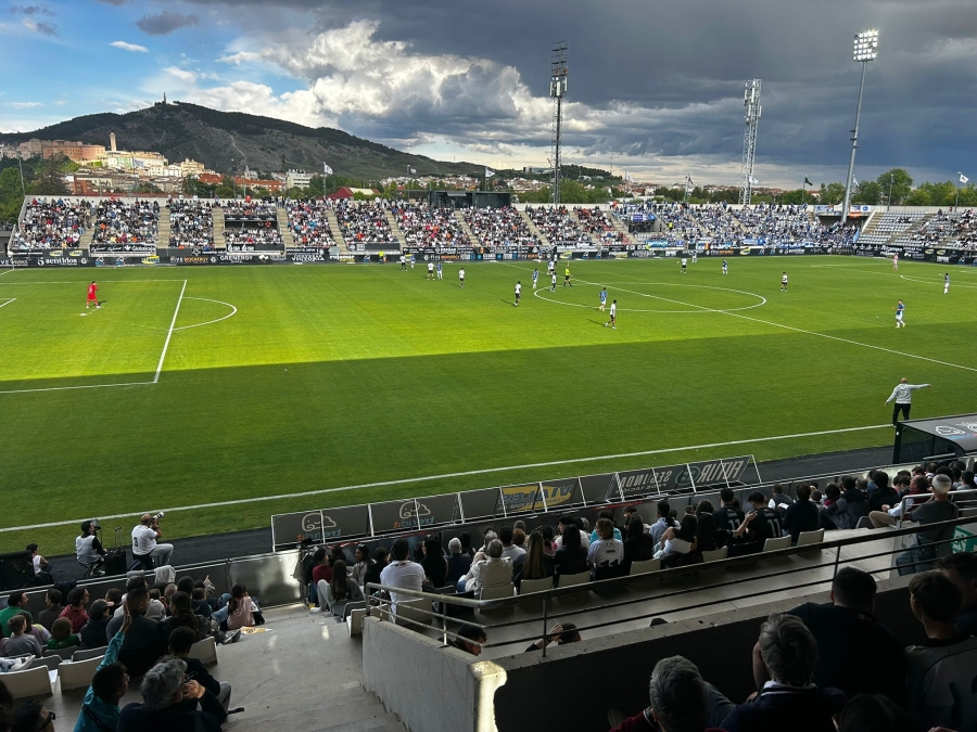 300 abonados invitados por Maxitoro apoyaron al Conquense en su victoria  